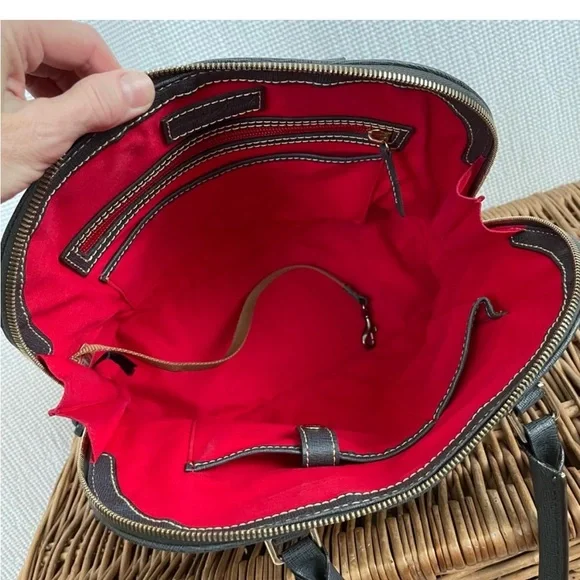 Dooney and Bourke Gray Saffiano Leather Zip Satchel.. NWOT.. never been used.. - Picture 5 of 8